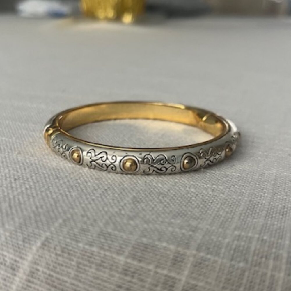 BRIGHTON SWIRL BANGLE